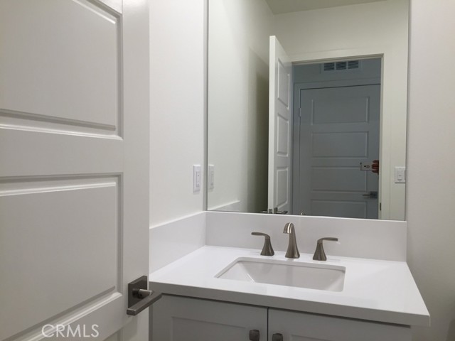 Detail Gallery Image 15 of 23 For 18316 Maidenhair, Yorba Linda,  CA 92886 - 3 Beds | 3/1 Baths