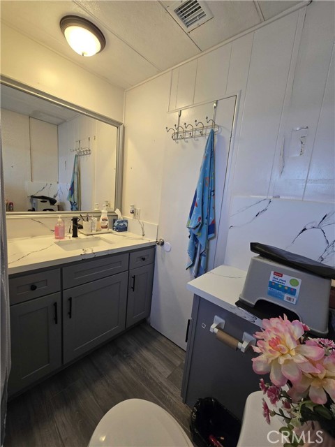 Detail Gallery Image 18 of 26 For 995 Pomona Rd #1,  Corona,  CA 92882 - 3 Beds | 2 Baths