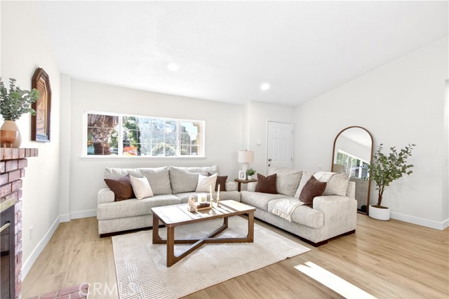 Front Image Thumbnail for CRMC26086506