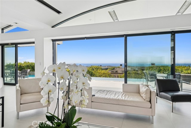 Detail Gallery Image 8 of 62 For 4607 Perham, Corona Del Mar,  CA 92625 - 4 Beds | 6/1 Baths