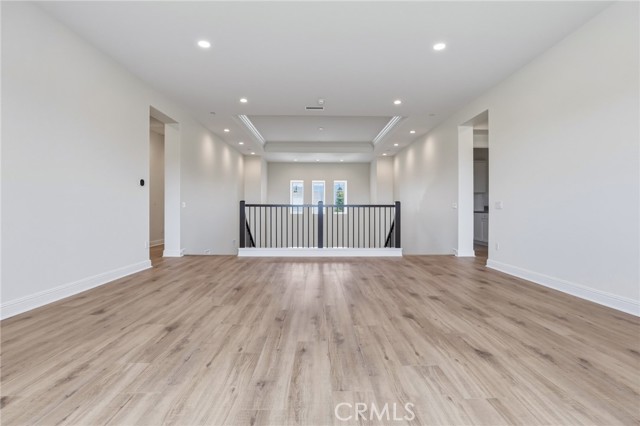 Detail Gallery Image 19 of 38 For 10542 Wood Briar Ct, Chatsworth,  CA 91311 - 5 Beds | 5/1 Baths