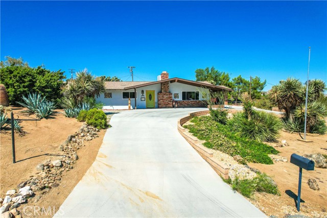 Detail Gallery Image 9 of 70 For 56772 Kismet Rd, Yucca Valley,  CA 92284 - 4 Beds | 3 Baths