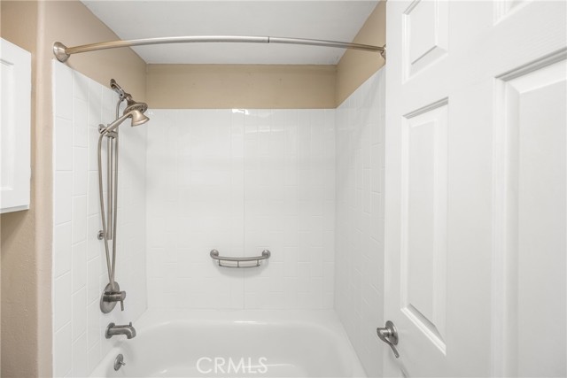 property-img