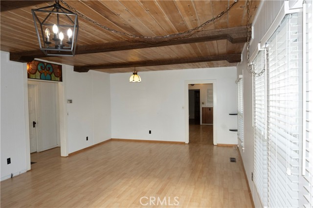 Detail Gallery Image 5 of 39 For 614 Lane, Yreka,  CA 96097 - 3 Beds | 2 Baths