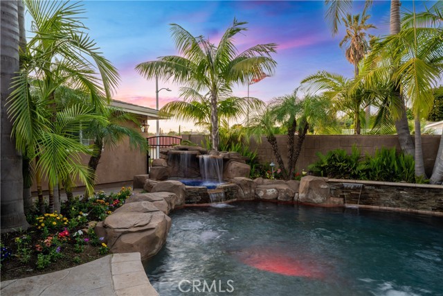 Detail Gallery Image 16 of 70 For 1308 Las Lomas Dr, Brea,  CA 92821 - 6 Beds | 4 Baths