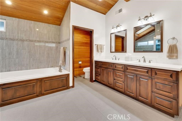 Detail Gallery Image 20 of 73 For 1146 Sandhurst Ln, La Verne,  CA 91750 - 6 Beds | 4 Baths