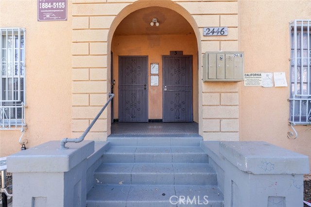 Detail Gallery Image 3 of 41 For 2446 Cincinnati St, Los Angeles,  CA 90033 - 6 Beds | 2 Baths