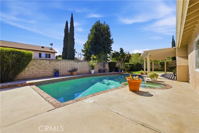 15444 Marilla Street photo 37