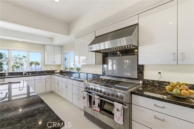 1400 Via Arco, Palos Verdes Estates, California 90274, 4 Bedrooms Bedrooms, ,1 BathroomBathrooms,Residential,For Sale,Via Arco,PV26073869
