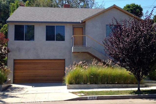 2129 Canfield Avenue, Los Angeles, California 90034, 2 Bedrooms Bedrooms, ,1 BathroomBathrooms,Single Family Residence,For Sale,Canfield,NP25014456