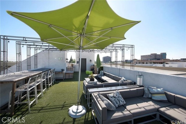 401 S Anaheim Boulevard, Anaheim CA: https://media.crmls.org/medias/8e48531b-1ac7-4142-ba54-c965a6d86481.jpg
