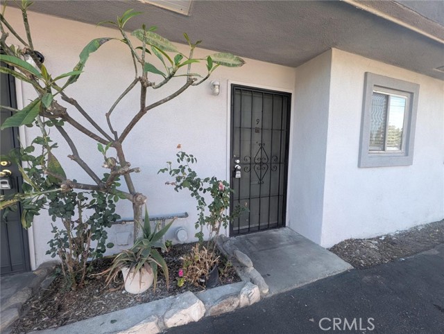 Detail Gallery Image 2 of 12 For 12128 Imperial Hwy #9,  Norwalk,  CA 90650 - 2 Beds | 1 Baths