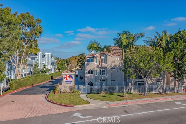 MLS# OC23195565