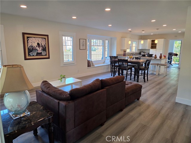 Detail Gallery Image 9 of 18 For 127 W Colton, Redlands,  CA 92374 - 3 Beds | 1/1 Baths