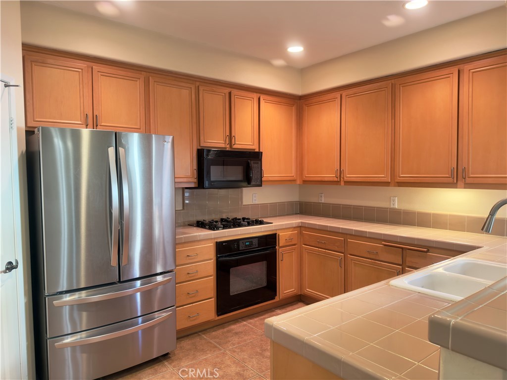 MLS #SR25243363 image #10