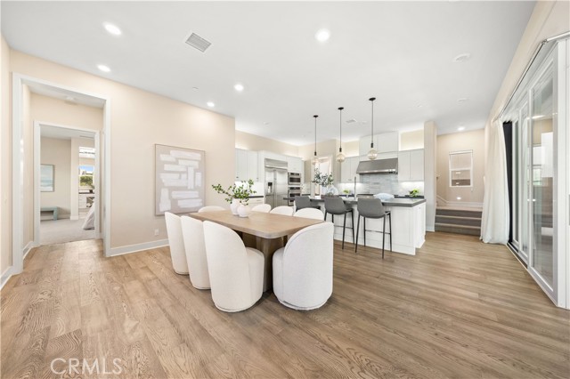 Detail Gallery Image 4 of 68 For 121 Pastel, Irvine,  CA 92618 - 4 Beds | 4/2 Baths