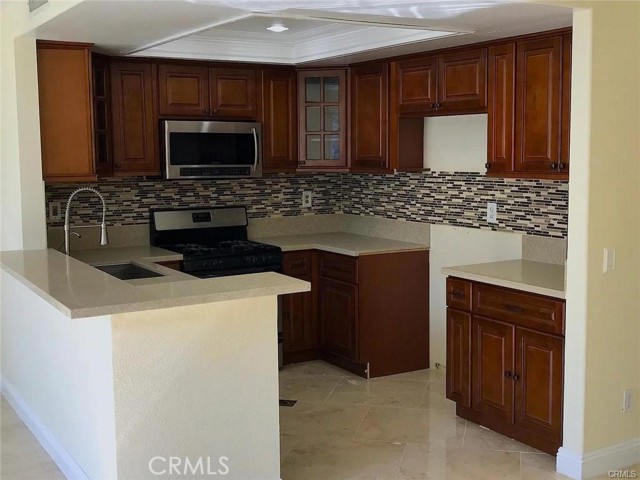 Detail Gallery Image 10 of 19 For 3535 Windstorm Way, Riverside,  CA 92503 - 4 Beds | 2/1 Baths