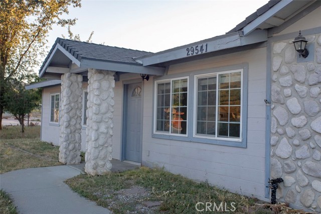 Detail Gallery Image 4 of 34 For 29541 Ryder Cup Ln, Tehachapi,  CA 93561 - 3 Beds | 2 Baths