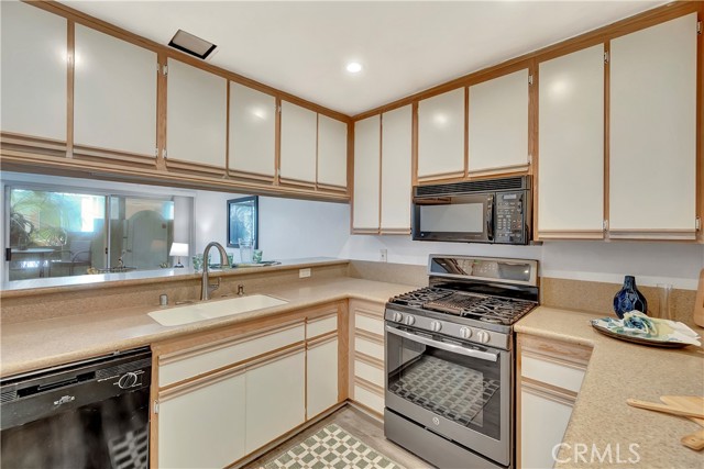 Detail Gallery Image 10 of 35 For 3605 E Anaheim St #316,  Long Beach,  CA 90804 - 3 Beds | 2 Baths
