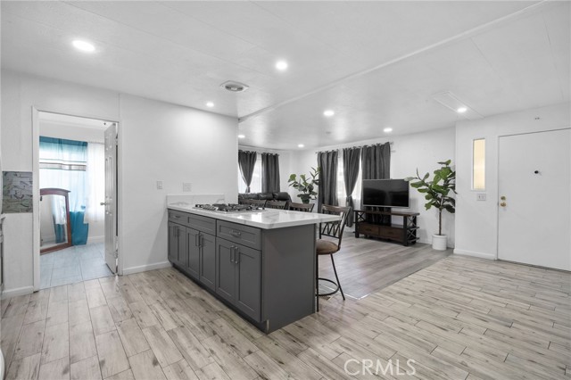 Detail Gallery Image 6 of 20 For 206 S Sullivan St #36,  Santa Ana,  CA 92704 - 3 Beds | 2 Baths