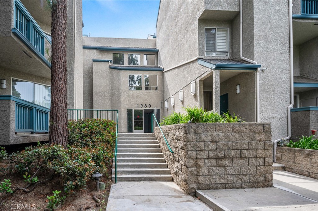 1380 W Capitol Drive