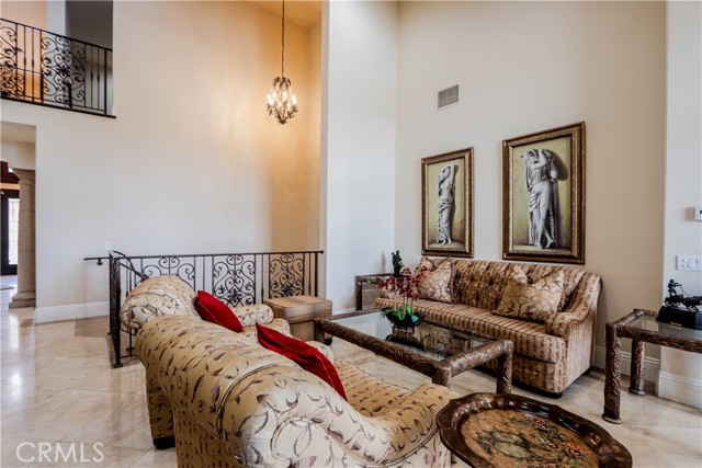 23180 Gray Fox Drive, Canyon Lake CA: https://media.crmls.org/medias/8e4cf005-2309-4e80-8fb7-c37cdfeb018e.jpg