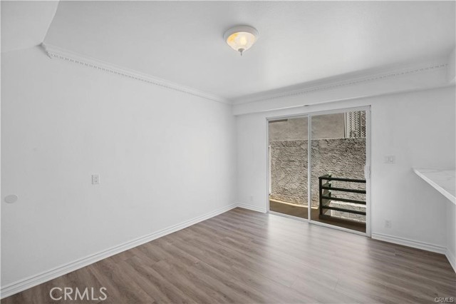 Detail Gallery Image 5 of 32 For 11954 Mayfield Ave #3,  Los Angeles,  CA 90049 - 2 Beds | 2/1 Baths