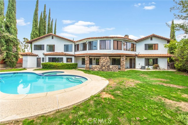 668 E Sunset N Drive, Redlands CA: https://media.crmls.org/medias/8e4d43ea-eb15-40dd-8ee5-55af5ff37ebb.jpg