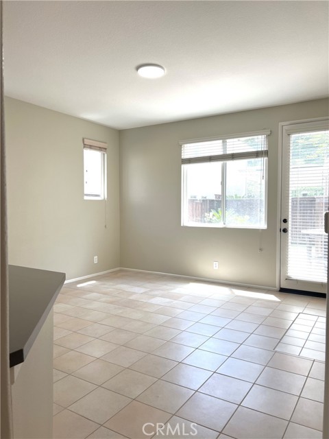 Detail Gallery Image 12 of 28 For 15 Rue Du Chateau, Aliso Viejo,  CA 92656 - 3 Beds | 2/1 Baths