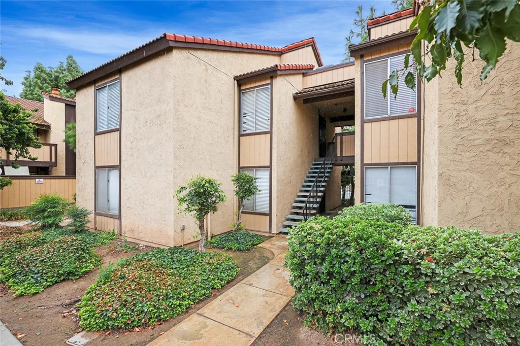 1550 W Ashlan Avenue #246