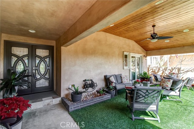 Image 8 of 75 For 22637 Cascade