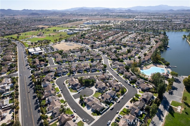30421 Teal Brook Drive, Menifee CA: https://media.crmls.org/medias/8e4ecc32-a395-46b2-887b-65c9fb7bcf12.jpg