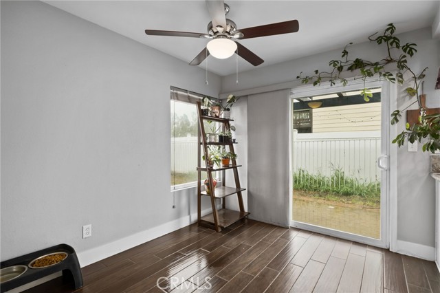 Detail Gallery Image 11 of 31 For 5810 Greens Dr, Riverside,  CA 92509 - 2 Beds | 2 Baths