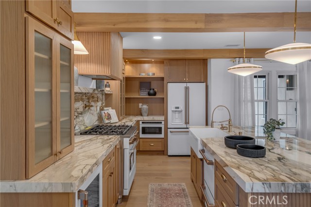6129 W 83rd Place, Los Angeles CA: https://media.crmls.org/medias/8e50045d-7215-4901-9c95-f9c493ad320e.jpg