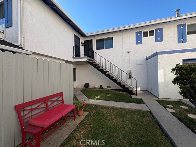 Detail Gallery Image 13 of 18 For 17061 Evergreen Cir #D,  Huntington Beach,  CA 92647 - 1 Beds | 1 Baths