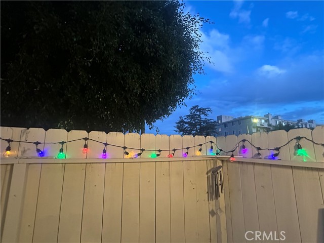 Detail Gallery Image 23 of 46 For 1433 S Beverly Dr, Los Angeles,  CA 90035 - 3 Beds | 2/1 Baths