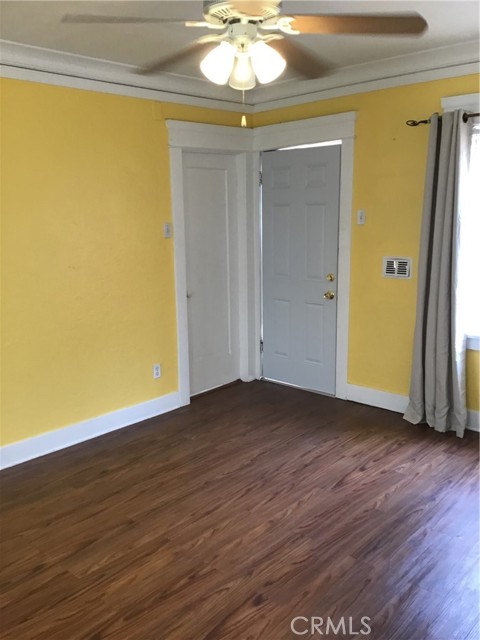 234 Lime Avenue, Long Beach CA: https://media.crmls.org/medias/8e508b31-a21b-45a3-9c50-3c7051e4fefa.jpg