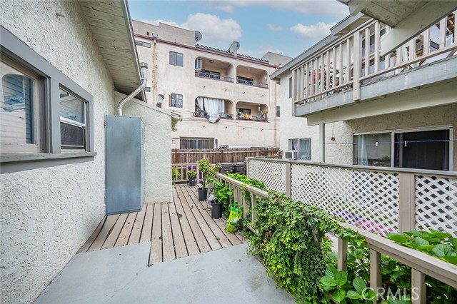 905 Gardenia Avenue, Long Beach CA: https://media.crmls.org/medias/8e50c469-e1fe-407d-ad5b-191f54cf5ab5.jpg