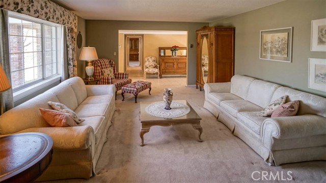 Detail Gallery Image 3 of 20 For 29450 Stallion Springs Dr, Tehachapi,  CA 93561 - 3 Beds | 2/1 Baths