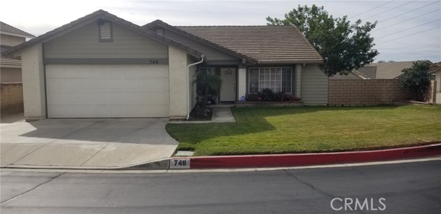 748 Falcon View St, Upland, CA 91784