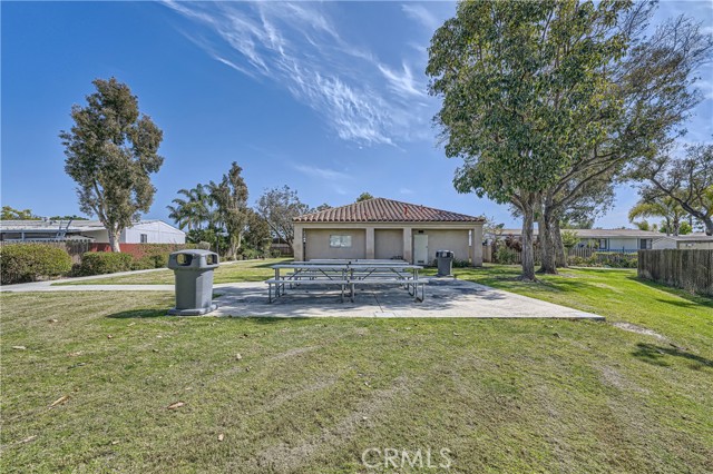 Detail Gallery Image 26 of 32 For 7051 Ellis Ave #3,  Huntington Beach,  CA 92648 - 3 Beds | 2 Baths