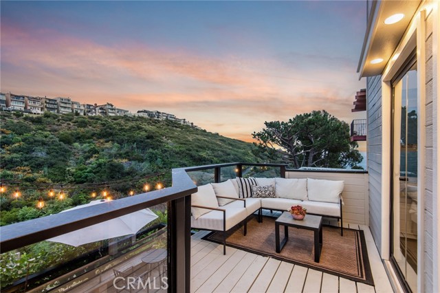 Detail Gallery Image 34 of 49 For 992 Noria St, Laguna Beach,  CA 92651 - 3 Beds | 2/1 Baths