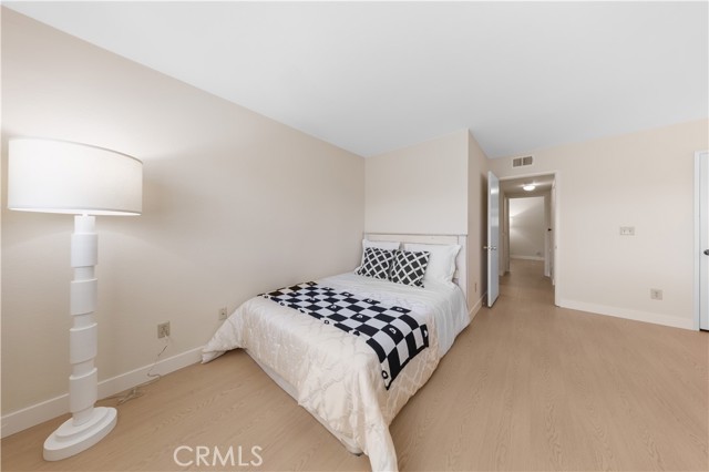 54 Kazan Street, Irvine CA: https://media.crmls.org/medias/8e52c3f7-c65f-47ab-a168-31c9d906bdeb.jpg
