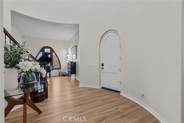 Detail Gallery Image 9 of 67 For 890 Lindamere, Simi Valley,  CA 93065 - 5 Beds | 4/1 Baths