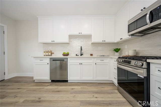 Detail Gallery Image 16 of 34 For 2200 S Alma St, San Pedro,  CA 90731 - 3 Beds | 2 Baths