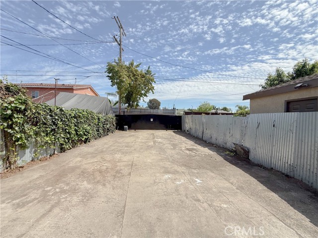 Detail Gallery Image 18 of 20 For 10346 Kalmia St, Los Angeles,  CA 90002 - 2 Beds | 2 Baths