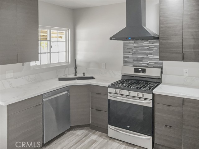 Detail Gallery Image 10 of 20 For 3075 Molly St, Riverside,  CA 92506 - 4 Beds | 2 Baths
