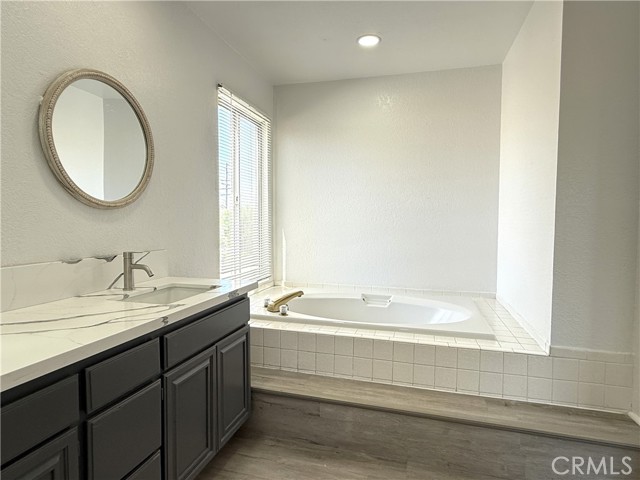 3318 Denise Street, Lancaster CA: https://media.crmls.org/medias/8e5368da-b7ce-4978-95d9-4b8da95f9c31.jpg