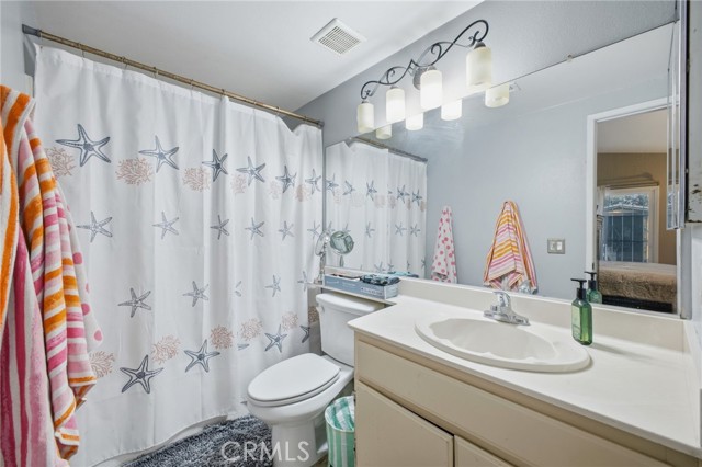 Detail Gallery Image 23 of 54 For 301 Oleander, San Jacinto,  CA 92582 - 4 Beds | 3 Baths