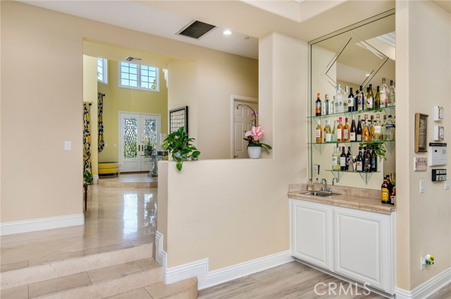 Detail Gallery Image 14 of 75 For 10501 Woodview Cir, Orange,  CA 92869 - 7 Beds | 6/1 Baths